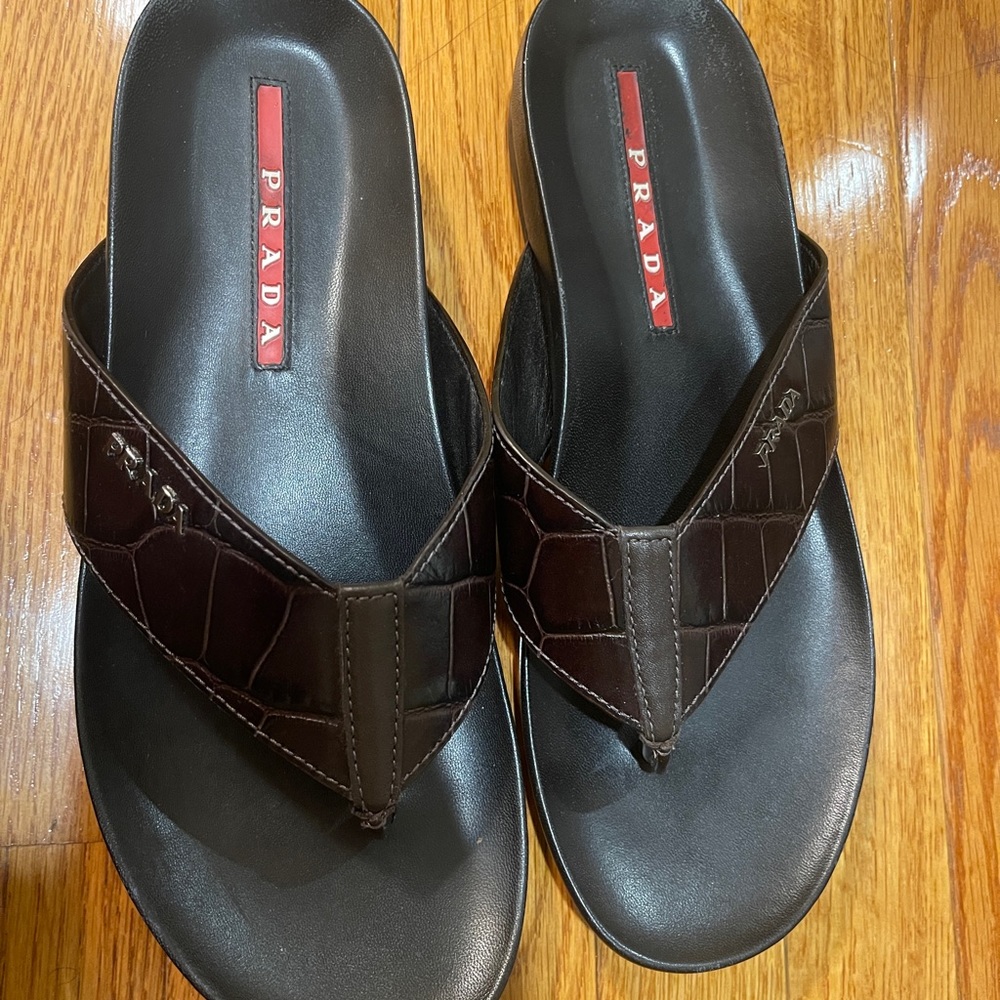 Prada mens leather sandals 4y2208